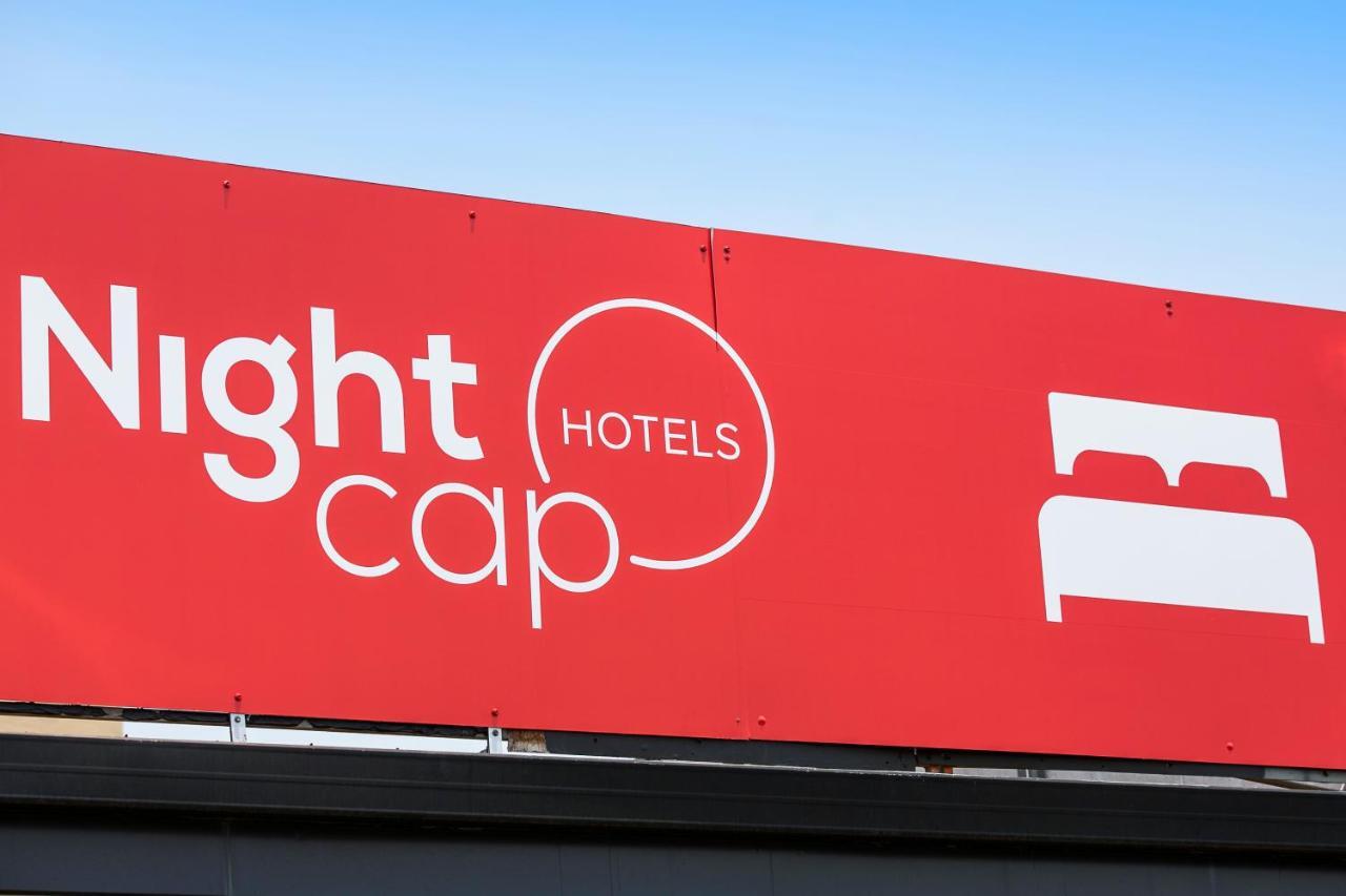 Nightcap At Fairfield Hotel Exterior photo